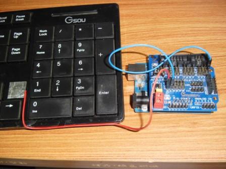 专用触摸键盘与Arduino UNO与传感器扩展板