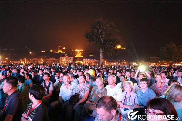 中俄两国人民欢聚一堂