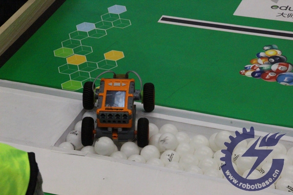 机器人台球比赛