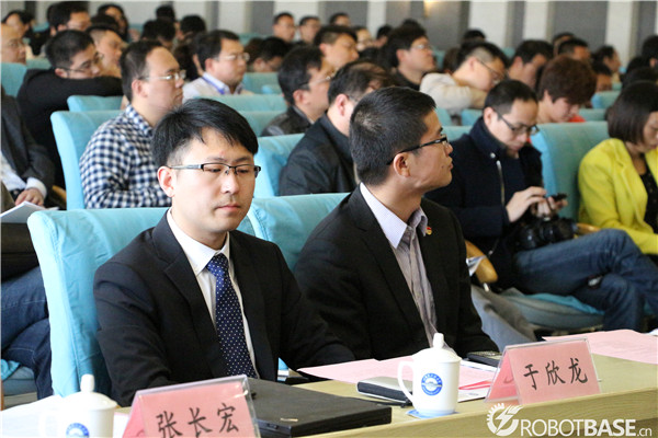 奥松机器人创始人于欣龙参加2014年KAB创业典型代表