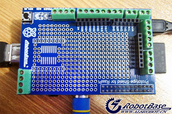 树莓派原型扩展板,用于扩展GPIO方便连接